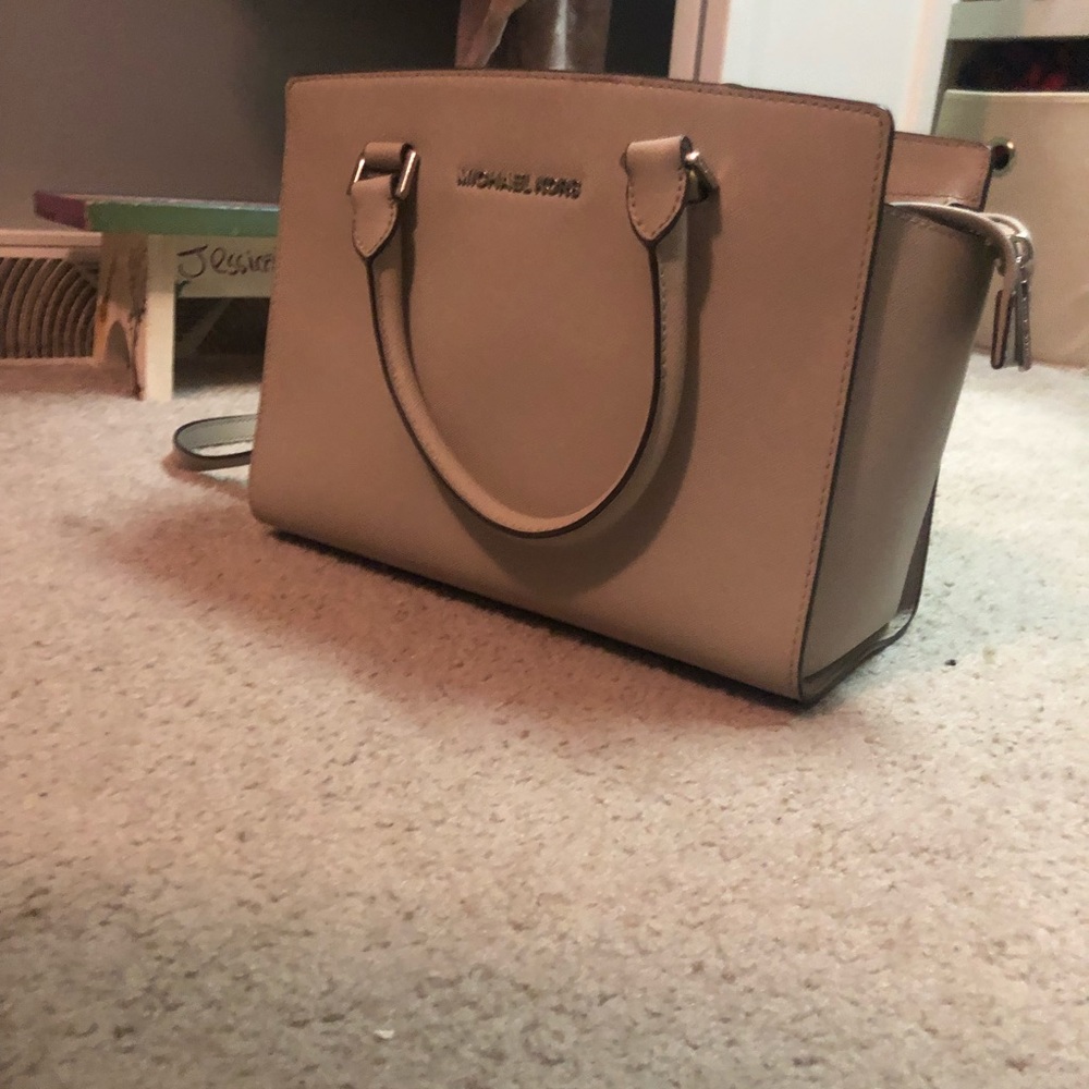 Michael Kors Selma MD Satchel 100% Authentic